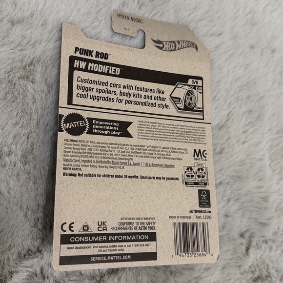 NIB Hot Wheels - Picture 7 of 7